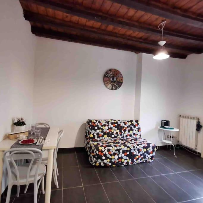 Intero Appartamento Su Via Tortona-Darsena-Navigli Milão Exterior foto